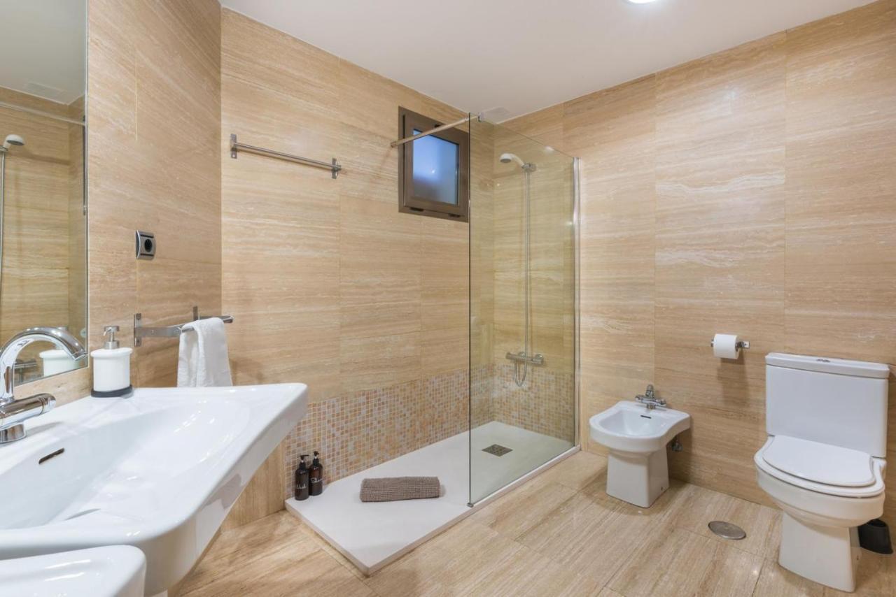 Apartamento Moderno Calle Larios Малага Екстериор снимка