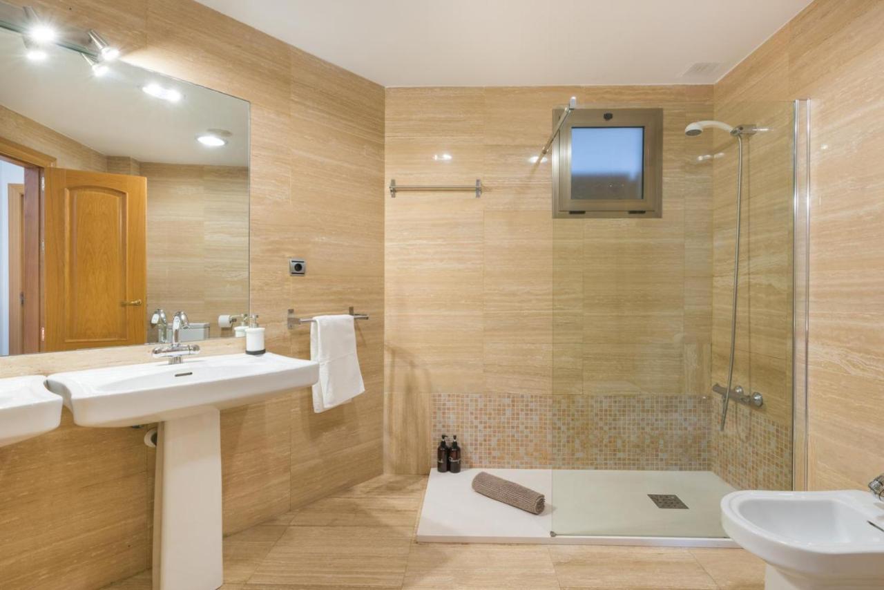 Apartamento Moderno Calle Larios Малага Екстериор снимка