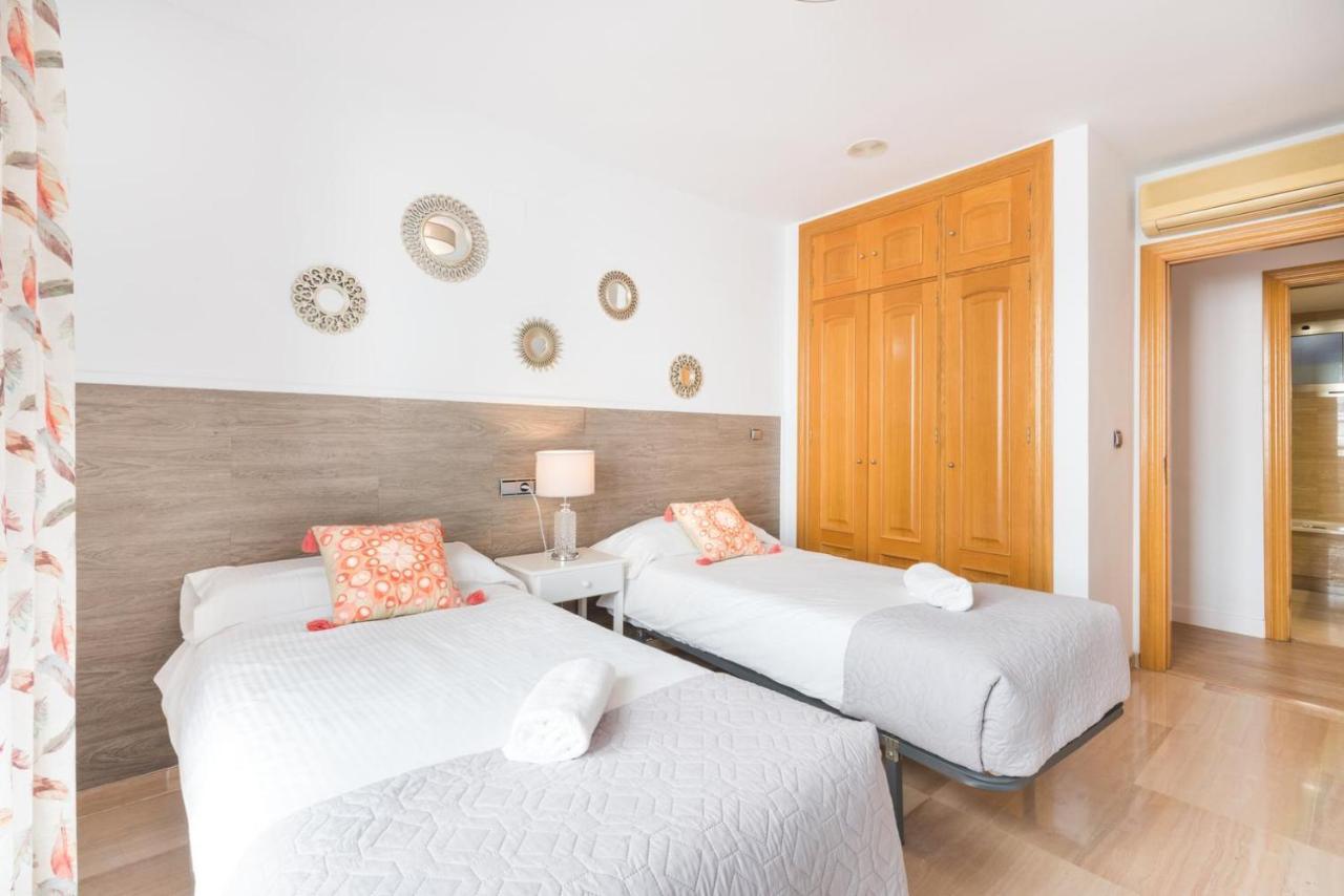 Apartamento Moderno Calle Larios Малага Екстериор снимка